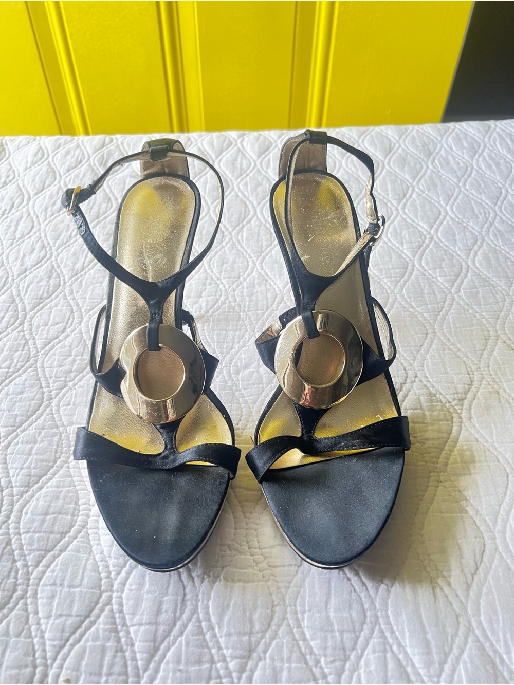 VINTAGE Nine West Black Heeled Sandals with Gold Ring Accent